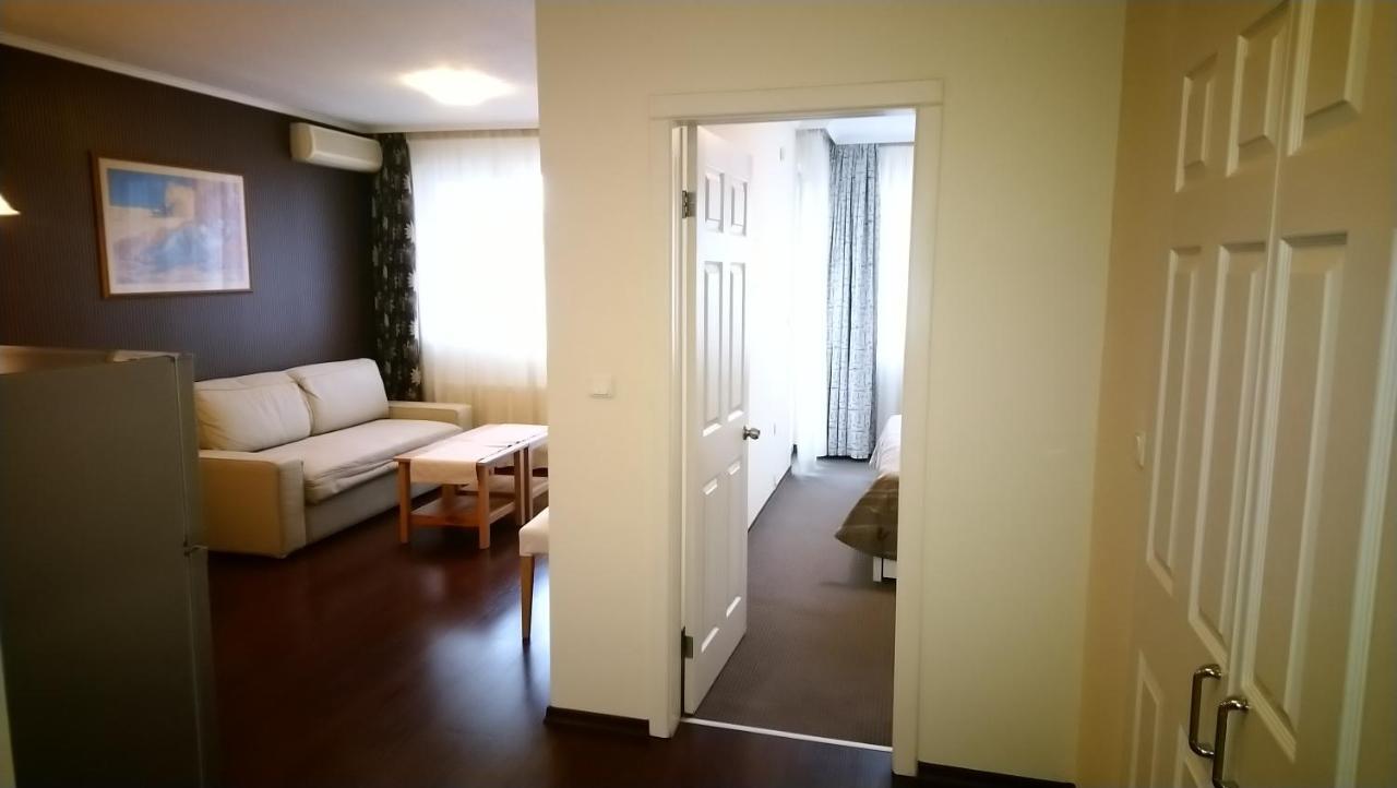 House 3*